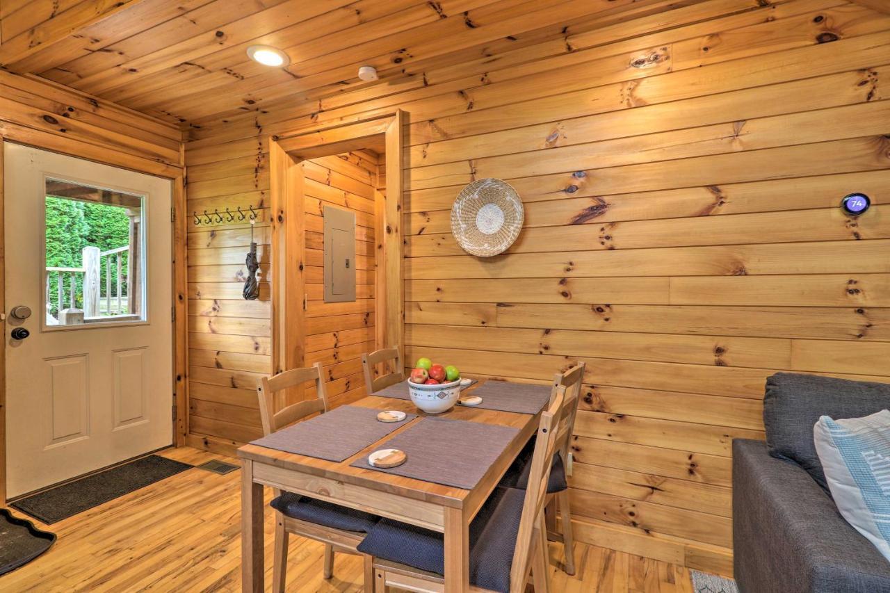 Cozy Boone Cabin With Deck Close To Downtown! Exterior foto