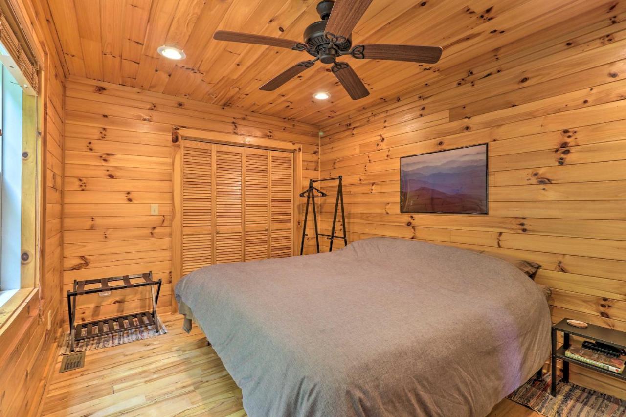 Cozy Boone Cabin With Deck Close To Downtown! Exterior foto