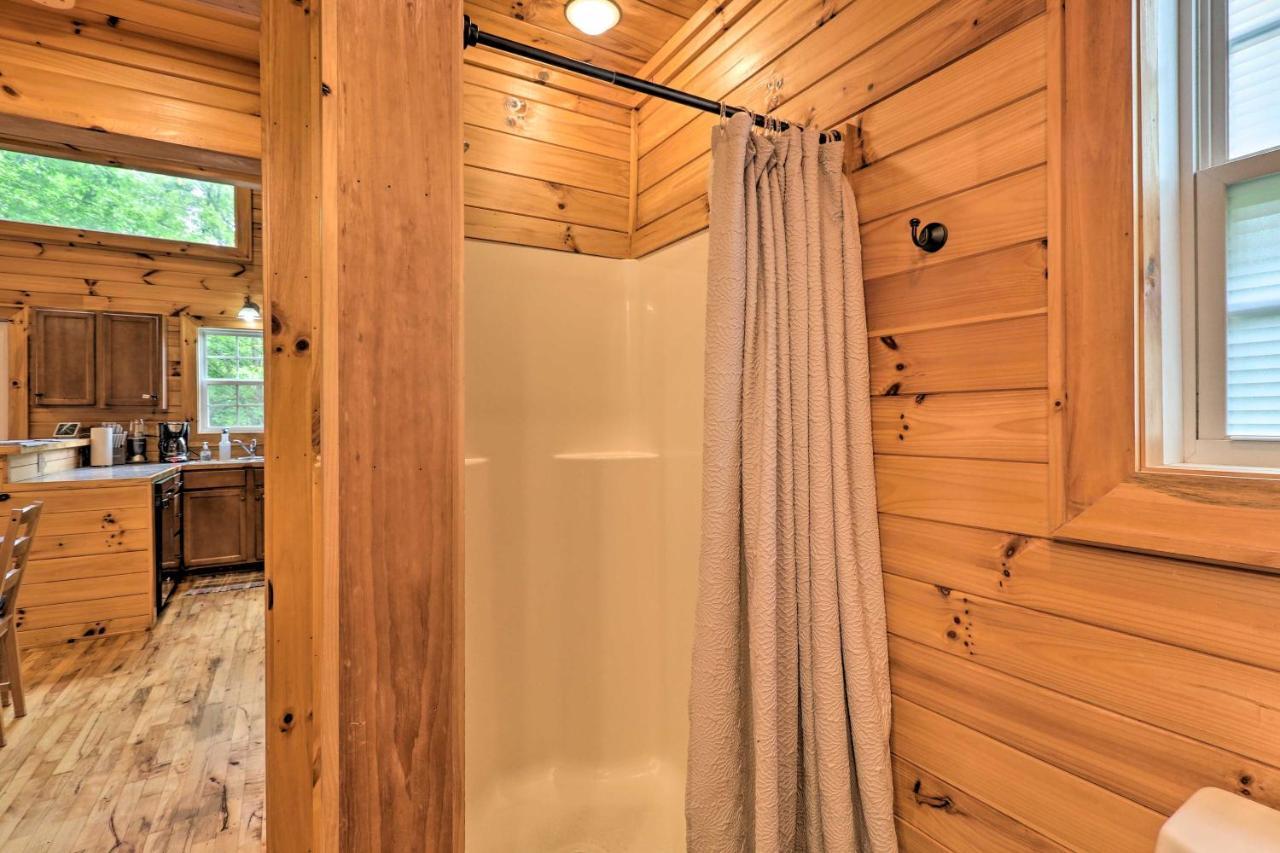 Cozy Boone Cabin With Deck Close To Downtown! Exterior foto